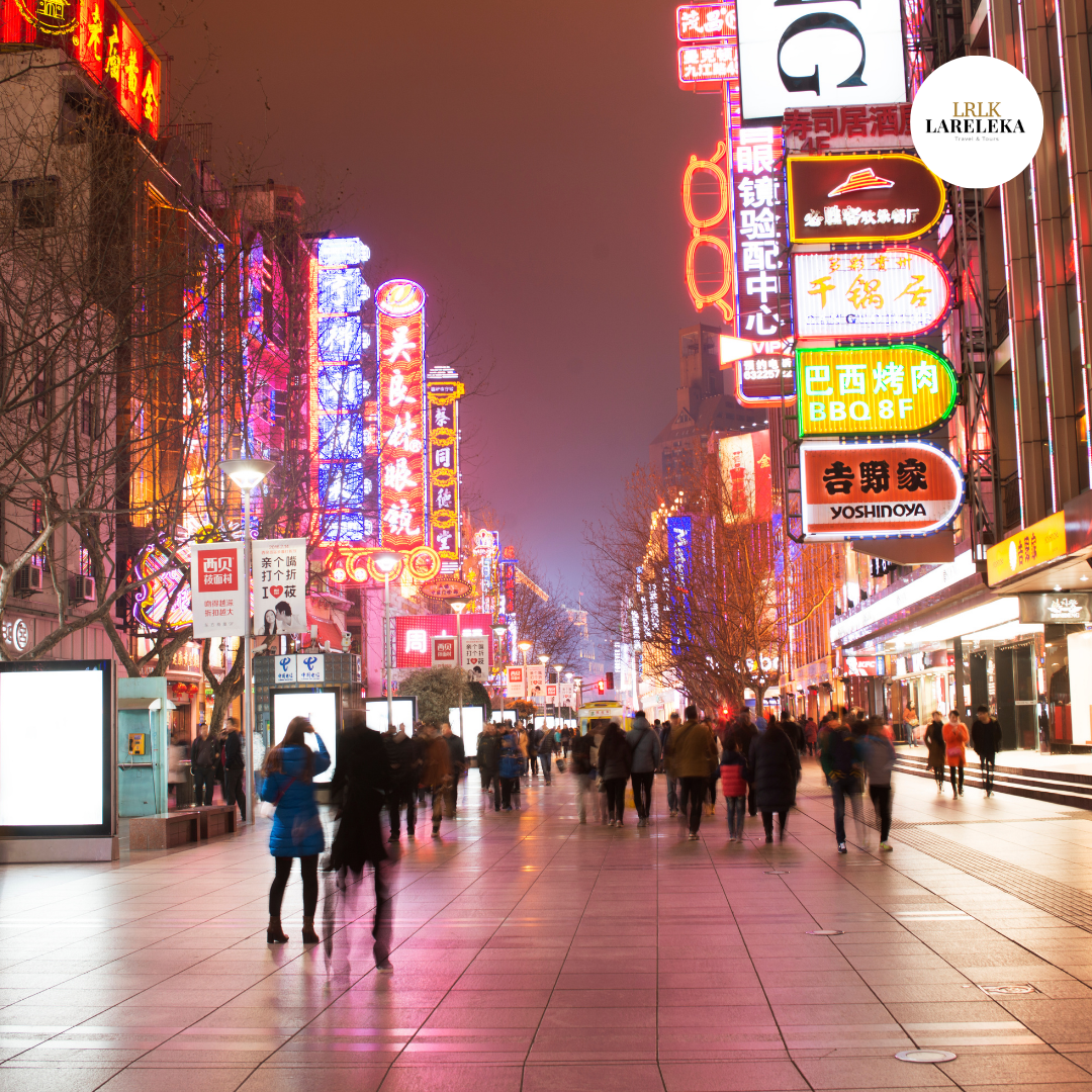 Nanjing Road Shanghai tour